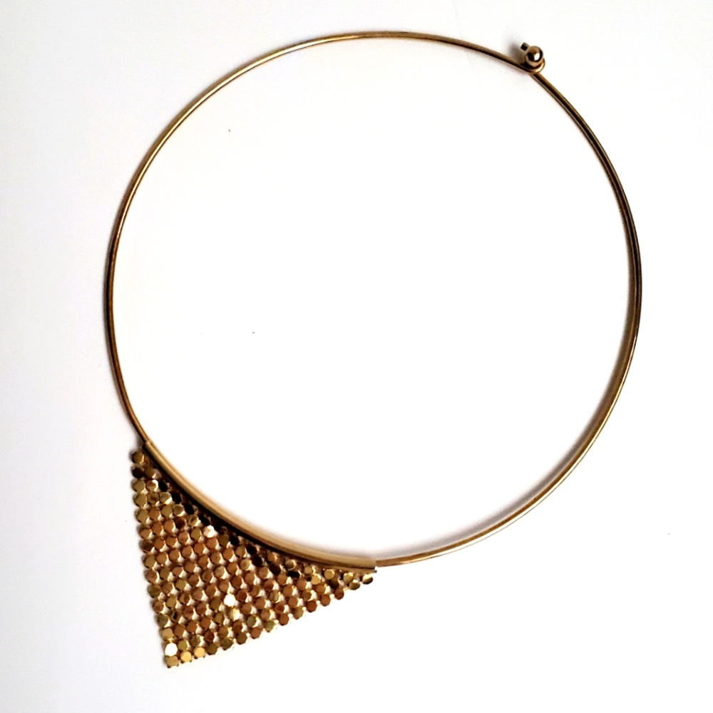 Gold Tone Collar Choker w/ Mesh Bib Accent Hook Closure